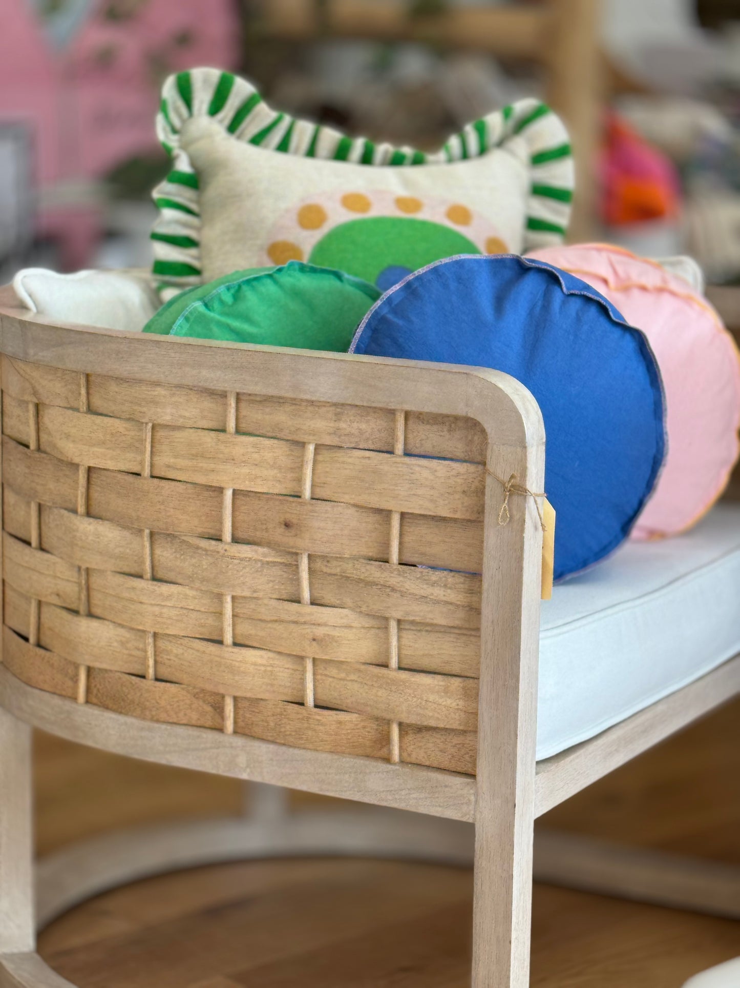 AQUA~ Round Colour Pop Cushion