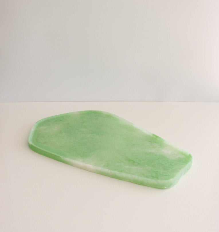 Soli Resin Platter ~ Large ~ Mint