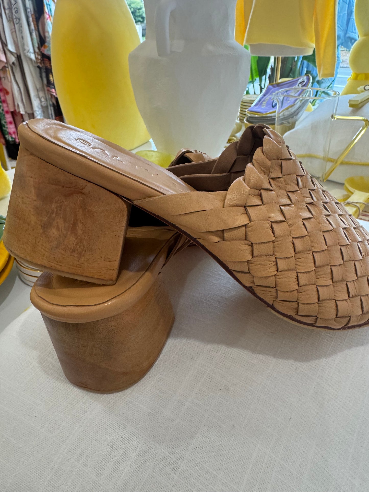Ladies Leather Mules
