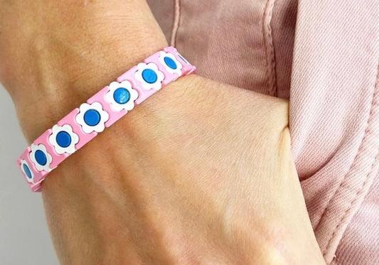 Daisy Chain Bracelet ~ Pale Pink/White/Blue