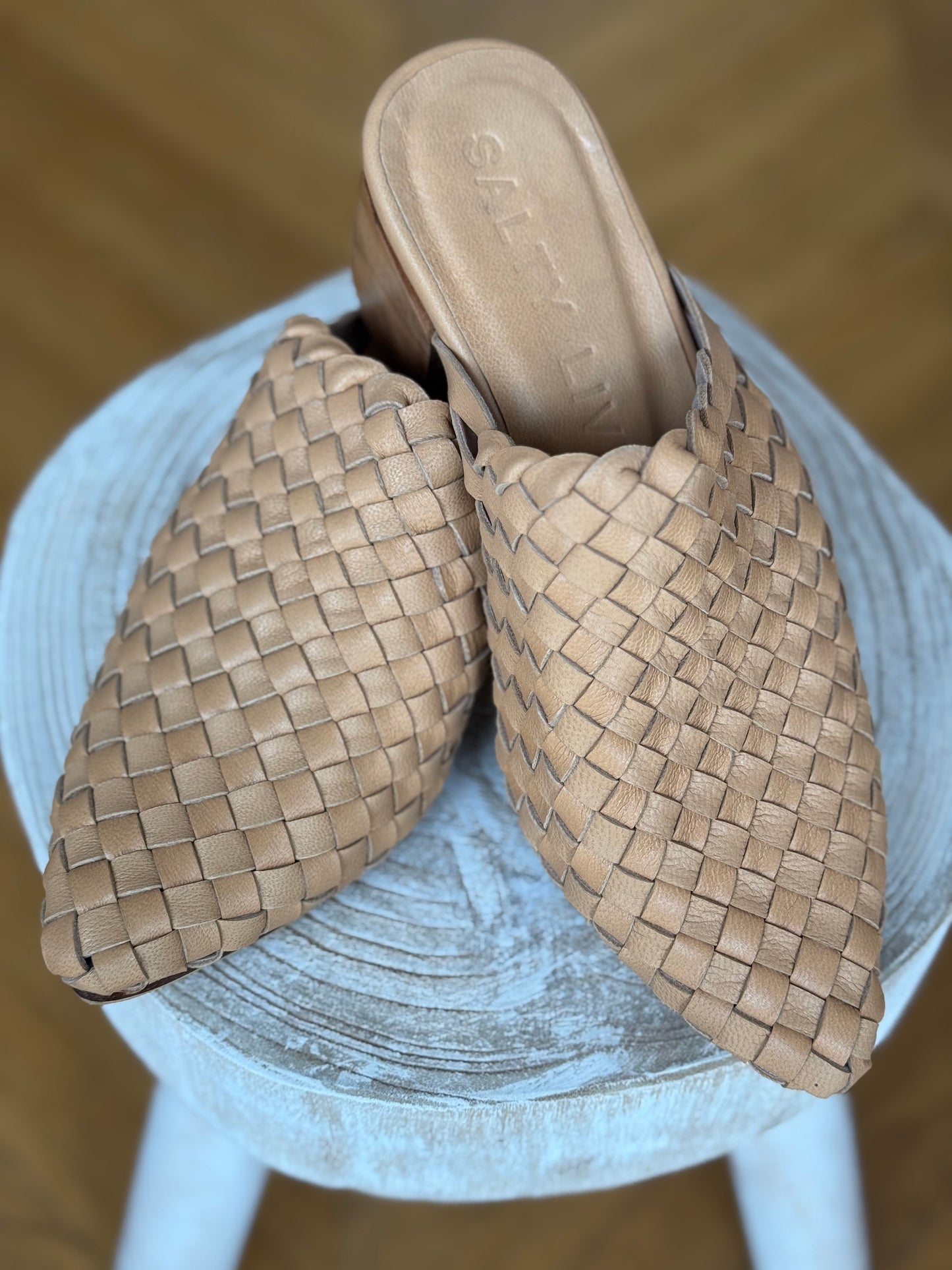 Ladies Leather Slides ~ Natural