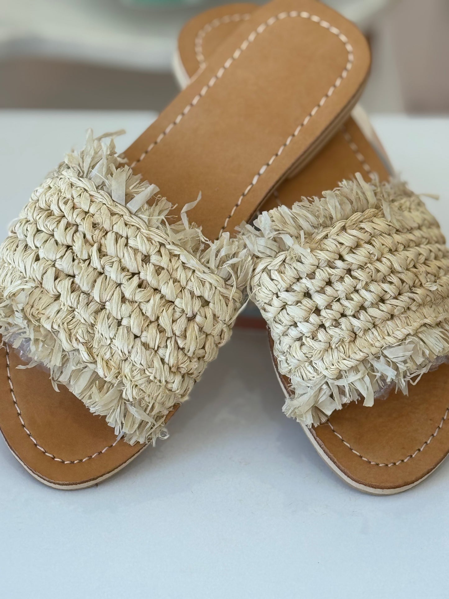 Raffia Slides