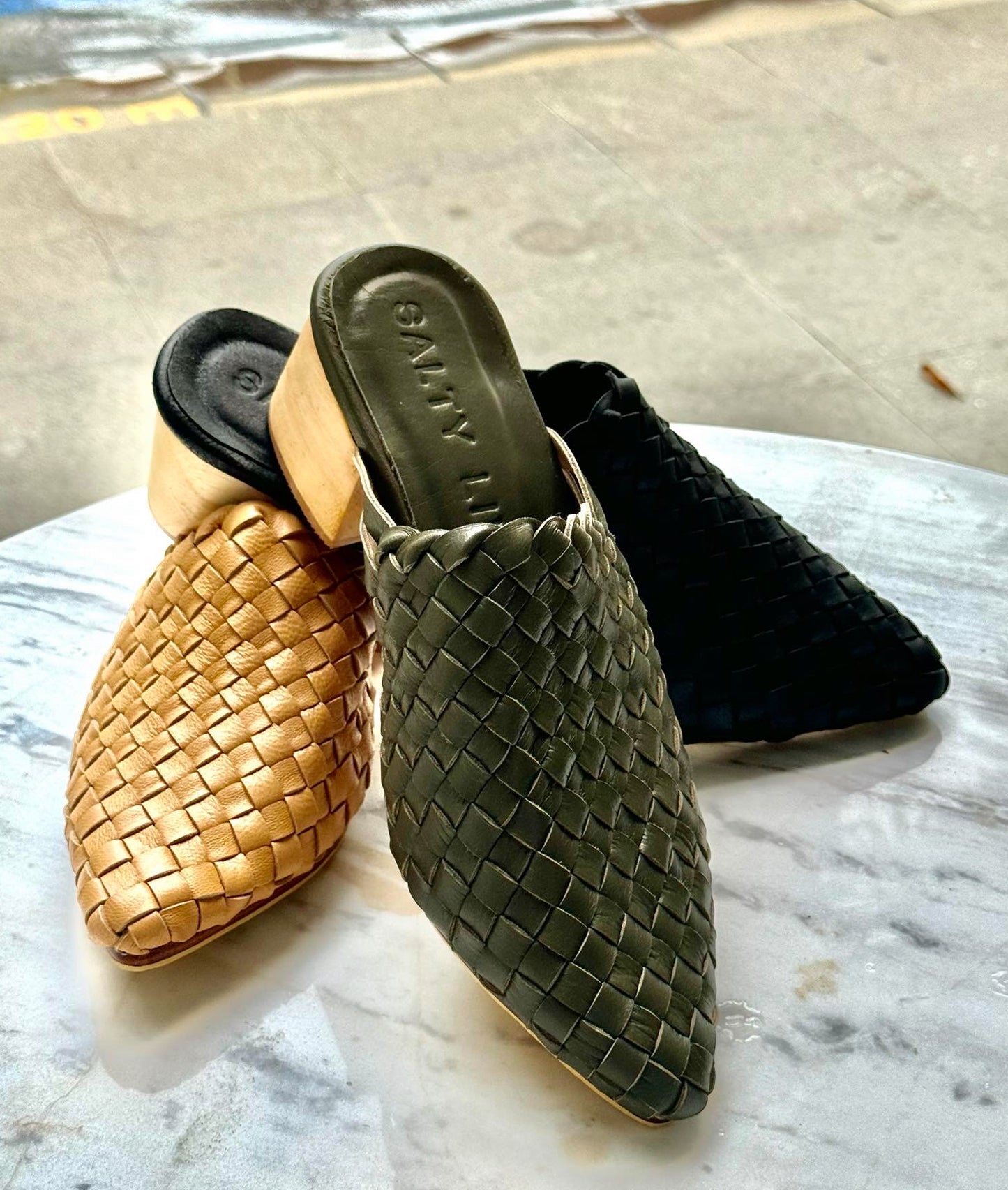 Ladies Leather Slide ~ Olive